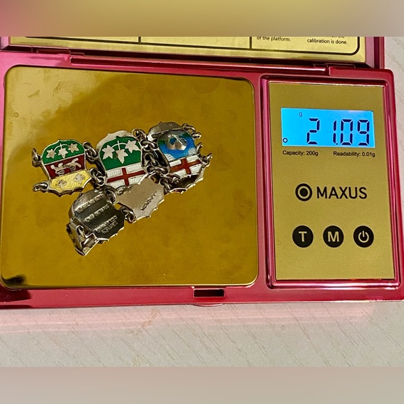 Vintage Sterling Silver Canadian Providence Coat of Arms Souvenir Bracelet - Picture 11 of 12